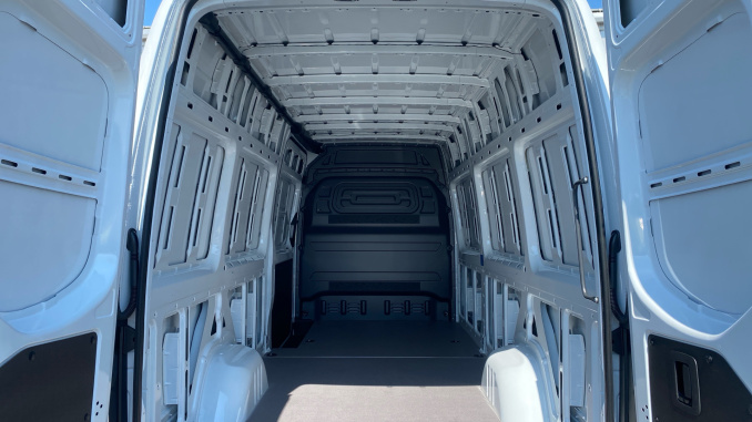 Mercedes-Benz Sprinter 315Cdi L3 Diesel Rwd 3.5t H2 Pro Van 9G-Tronic - Image 12